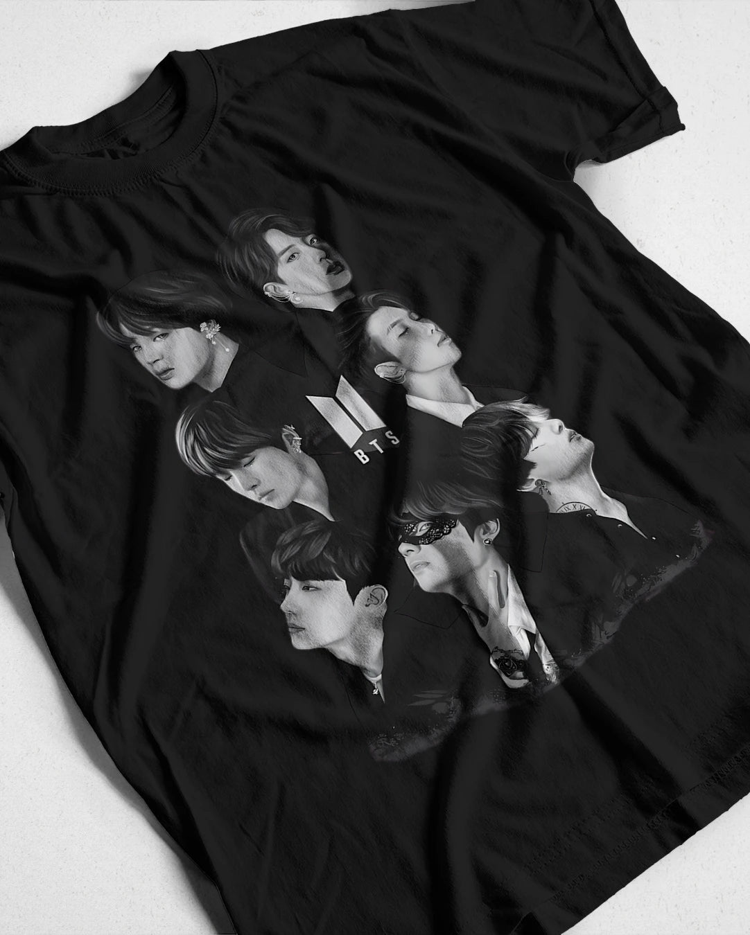 Polera BTS - ARMY en Blanco y Negro